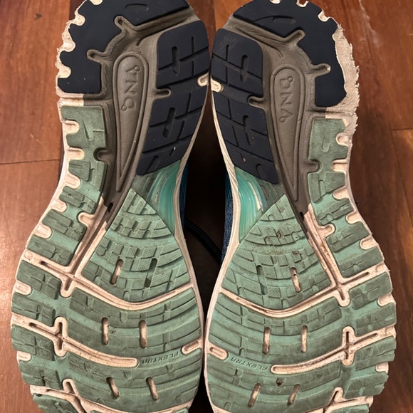 Brooks Adrenaline GTS 18 Wide D Size 13 Shoes (C) - Picture 5 of 5